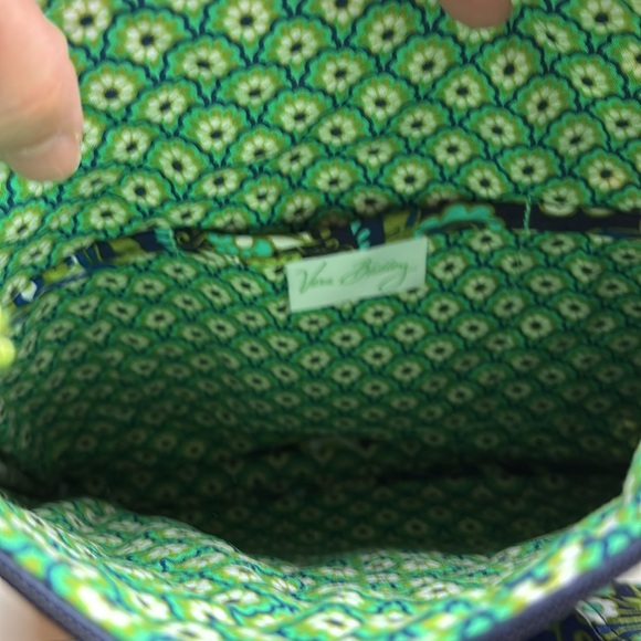 VERA BRADLEY LADIES BUE RHYTHM & BLUES CROSS BODY BAG - Picture 5 of 8